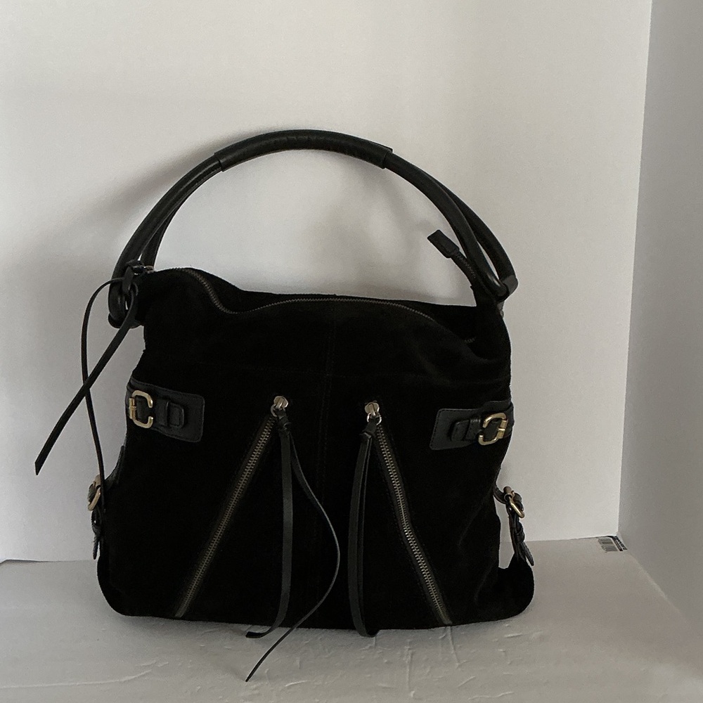 ⭐️⭐️Club Monaco ⭐️⭐️. Suede Shoulder Bag